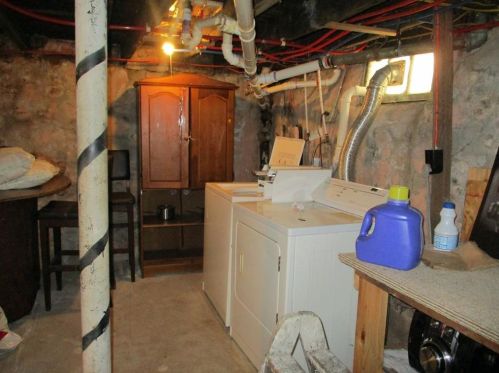 57 Judith St, Providence RI 02909-2936 exterior