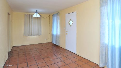 3338 Los Altos Ave, Tucson, AZ 85705-5218