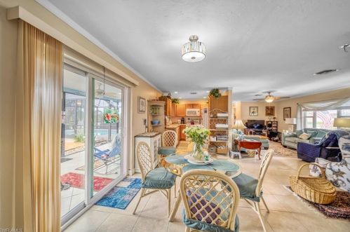 4914 30 Pl, Naples FL 34116-7749 exterior