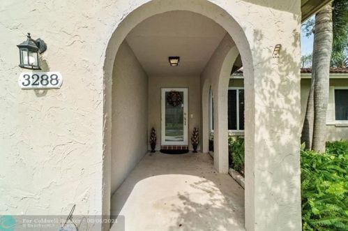 3288 26th Ct, Boca Raton, FL 33434-3428