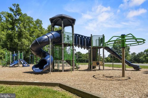 11133 Cedarwood Dr, Rockville MD 20852-3415 exterior