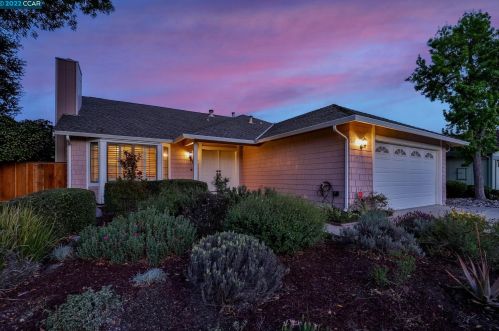 32 Burnham Ct, Concord, CA 94523-2149