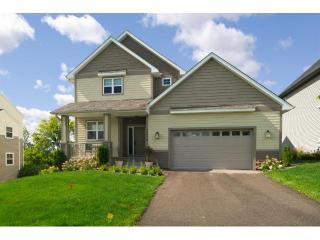 1374 Romeo Ct, Chaska, MN 55318-4523