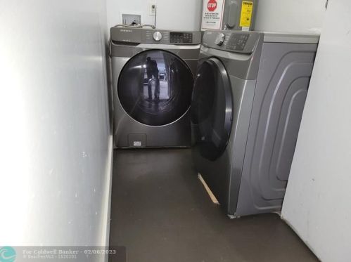 364 Airoso Blvd, Fort Pierce FL  34983-2029 exterior