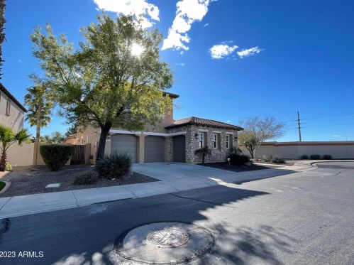 2057 Desert Broom Dr, Chandler AZ  85286-2338 exterior