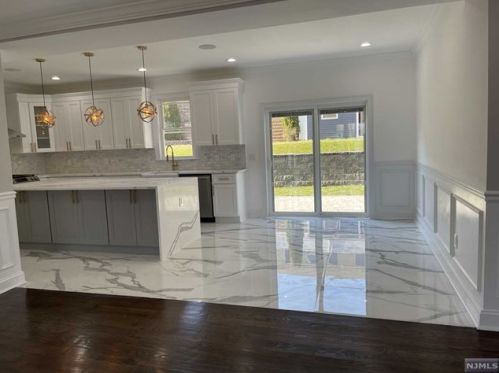 83 Columbia St, Wood-Ridge NJ  07075-2403 exterior