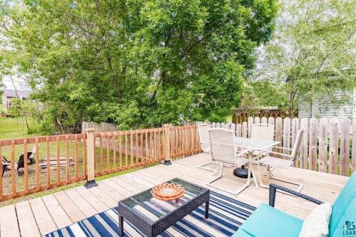 4425 Dodge St, Duluth MN 55804-1513 exterior