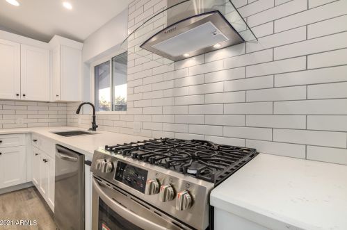 3041 Elm St, Phoenix AZ  85016-5036 exterior