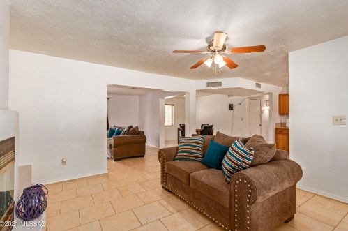 1233 Avenida Sirio, Tucson AZ 85710-5348 exterior