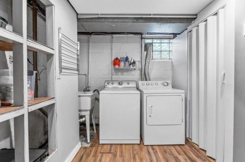 7837 Elm St, Pittsburgh PA 15234-1952 exterior