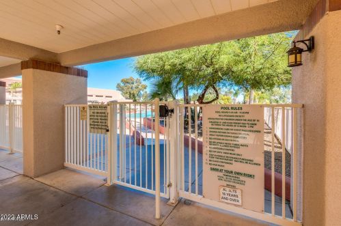 9702 Foster Ave, Chandler AZ 85248-6615 exterior