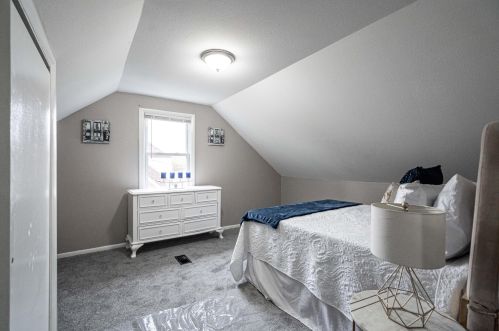 4210 Congress St, Milwaukee WI  53209-5836 exterior