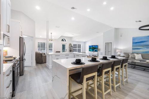 2171 21 St, Naples FL 34120-1804 exterior