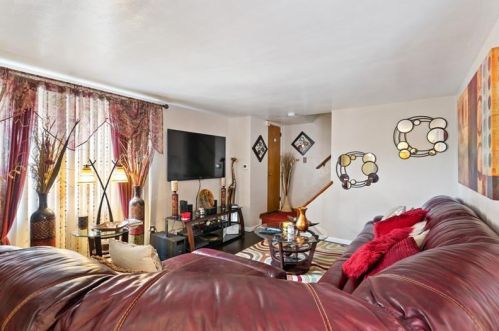 2329 Buena Vista St, Pittsburgh, PA 15218-2232