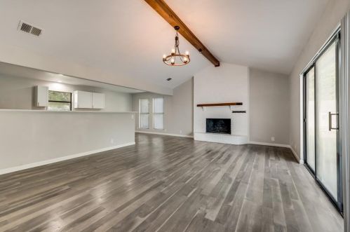 2634 Cypress Ave, Dallas TX  75227-8024 exterior