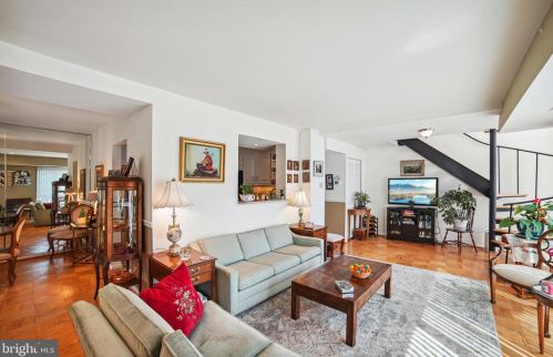 9900 Georgia Ave, Silver Spring, MD 20902-5244