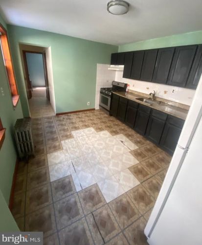 1239 2nd St, Philadelphia PA 19133-3303 exterior