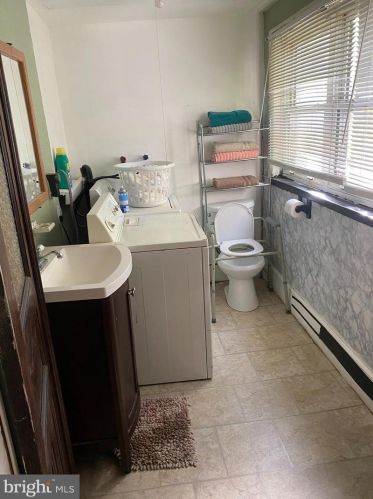 2261 37 St, Camden NJ 08110-2207 exterior