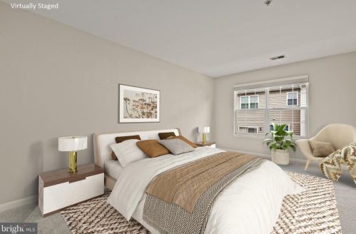 3805 Eisenhower Ave, Alexandria VA 22304-6427 exterior