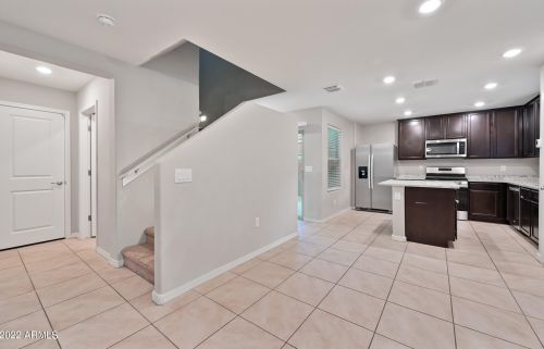 8047 Albeniz Pl, Phoenix AZ  85043 exterior