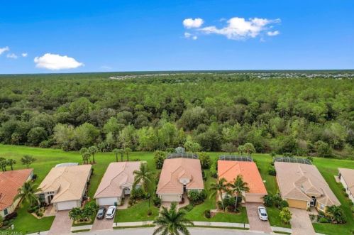 14393 Manchester Dr, Naples FL 34114-8657 exterior