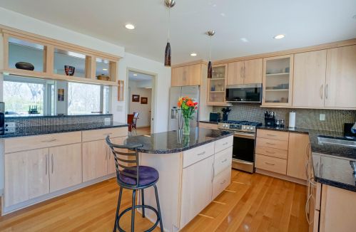 9355 Thrush Ln, Milwaukee WI 53217-1375 exterior