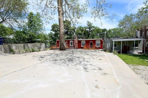 2011 Schaeffer Pl, Saint Louis MO 63139 exterior