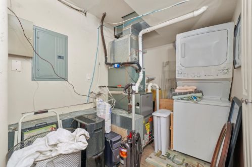 3037 Belle Plaine Ave, Chicago IL  60618-2549 exterior