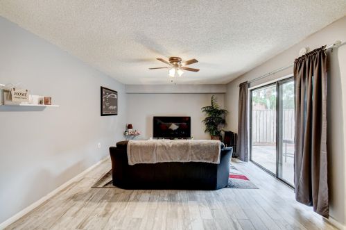 311 Live Oak Ln, Boynton Beach FL 33436-7107 exterior