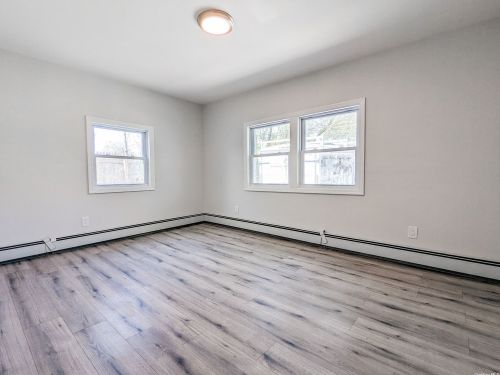 50 Ash St, Central Islip NY 11722-3828 exterior