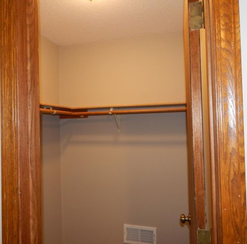 1872 Bear Path Trl, Saint Paul MN 55122-2266 exterior