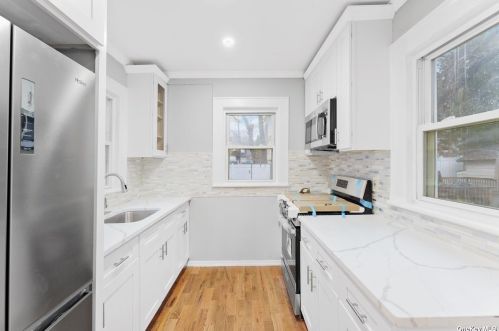 4031 Rombouts Ave, Bronx NY  10466-2513 exterior