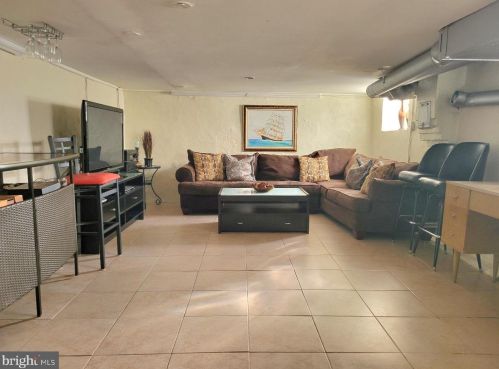 531 Benner St, Philadelphia PA 19149-3214 exterior