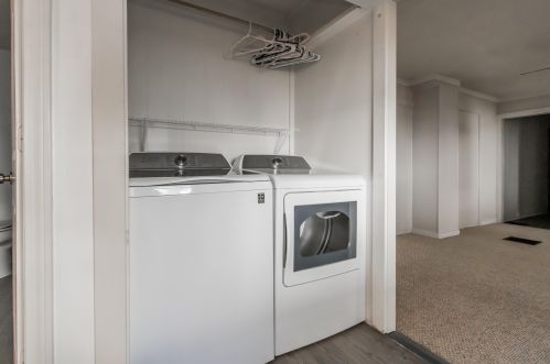 1435 Forest Ave, Portland ME 04103-3385 exterior