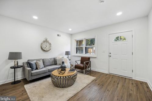 1629 2nd St, Philadelphia PA 19133-0033 exterior