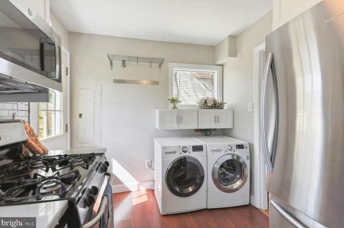 6512 Cavalier Dr, Alexandria VA 22307-1303 exterior