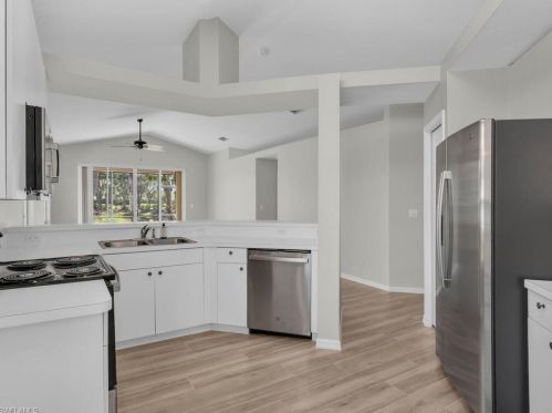 8418 Bent Crk Way, Naples FL 34114-9421 exterior