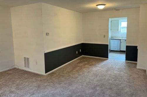 127 Riva Dr, Hackettstown NJ  07840-3729 exterior