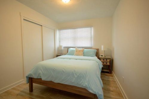 1548 Beach St, Meskegon MI  49441-1006 exterior