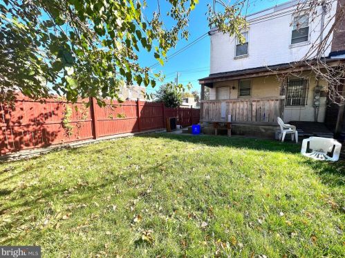 7040 Erdrick St, Philadelphia PA 19135-1012 exterior