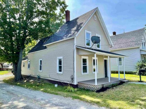 9 Washington St, Concord NH 03301-4172 exterior