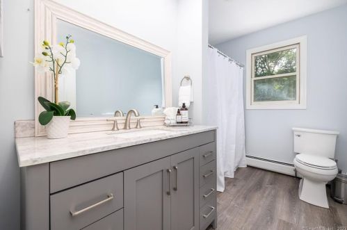 15 Indian Hl Rd, Farmington CT 06032-2816 exterior