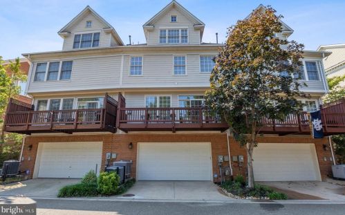 393 Cameron Sta Blvd, Alexandria VA 22304-8681 exterior