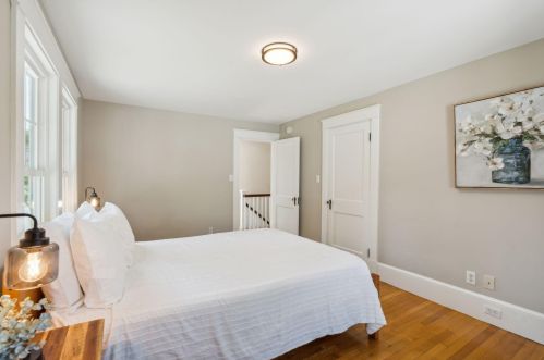 33 Massachusetts Ave, Portland ME  04106-6021 exterior