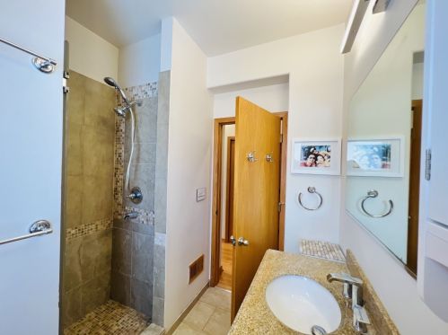 6244 Keeler Ave, Chicago IL 60803-1906 exterior