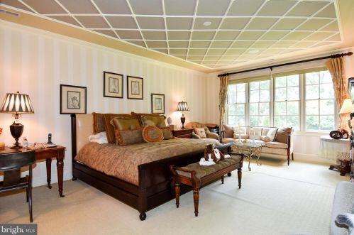 11300 Glen Rd, Rockville MD 20854-1849 exterior