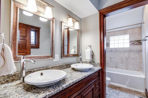 1610 Madison St, Madison WI  53711-2122 exterior