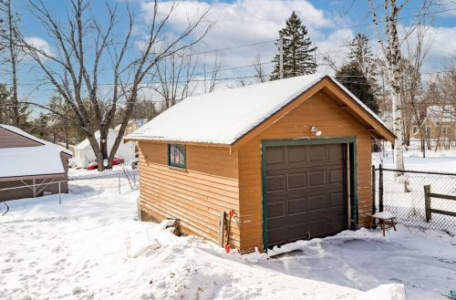 214 Arrowhead Rd, Duluth MN 55803-2406 exterior