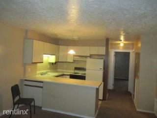 16634 James Couzens Fwy, Detroit MI  48221-2867 exterior