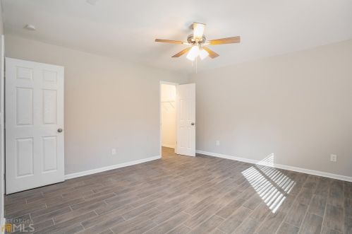 972 Timbervale Ln, Lithonia GA  30058-6010 exterior